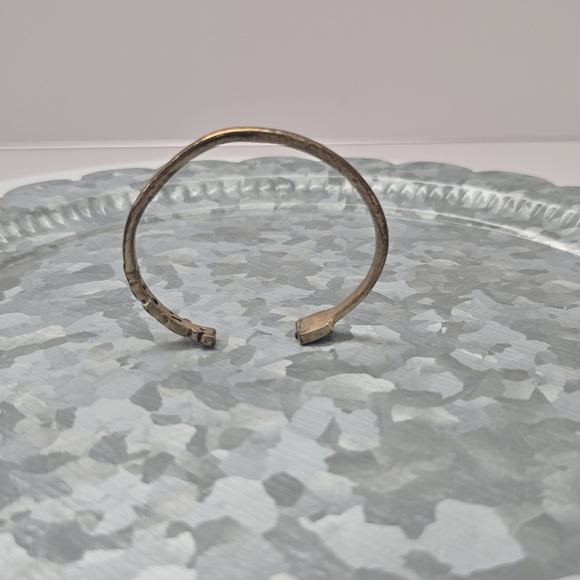 ⭐️40% Off⭐️ Lucky Brand Zodiac Pisces Bangle with Blue Lapiz Stone - Picture 2 of 4